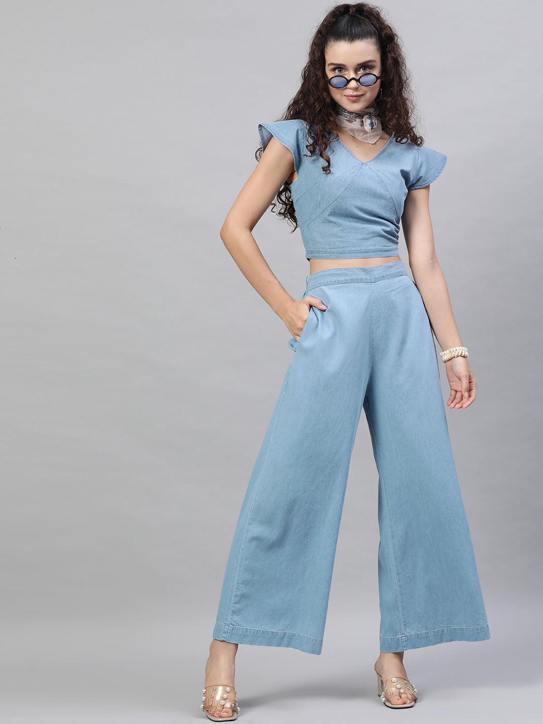 How should I style parallel pants or palazzos for a Western look? - Quora
