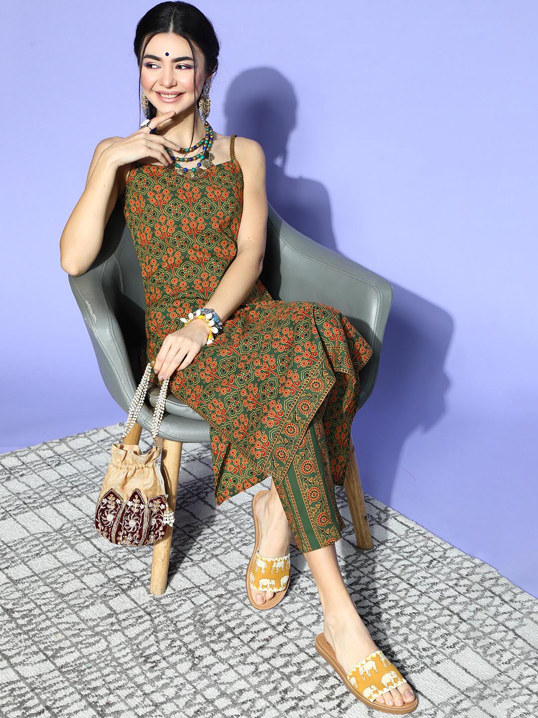 Sleeveless Kurta Set1